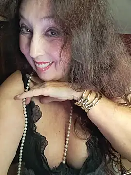 GypsyEsmeralda's Live XXX Chat