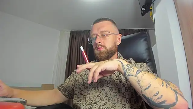 Онлайн чат XXX Findom_guy