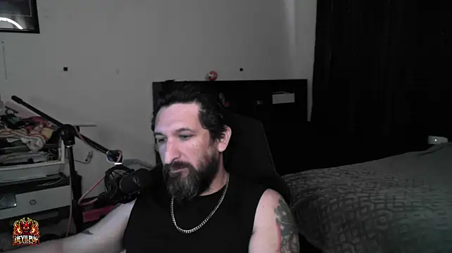 DevilPup75_: απευθείας συνομιλία ΧΧΧ