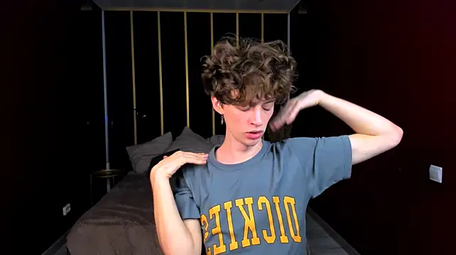 LukeSweet Chat XXX in diretta