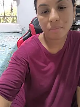 Chat +18 de Francesca_ferrari ao vivo