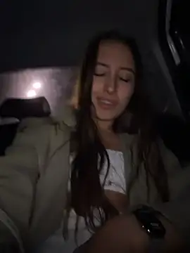 XXX chat uživo modela ICrazyOneIRL