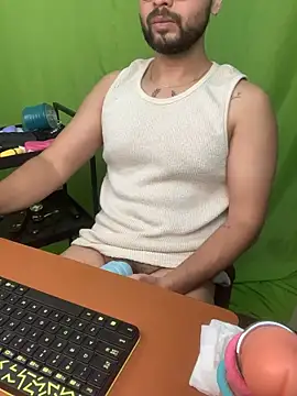 Živý XXX chat SaltyYoungDaddy