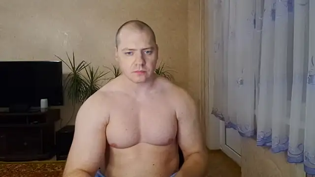 XXX chat uživo modela massiveman295