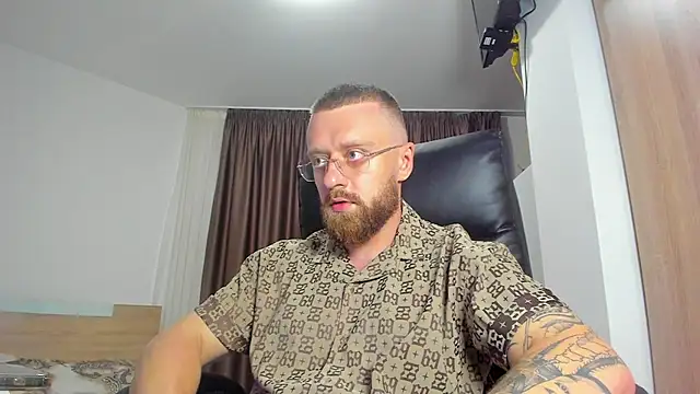Онлайн чат XXX Findom_guy