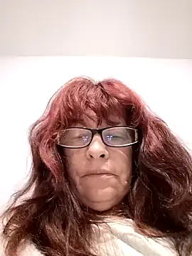 flymyrya123's Live XXX Chat
