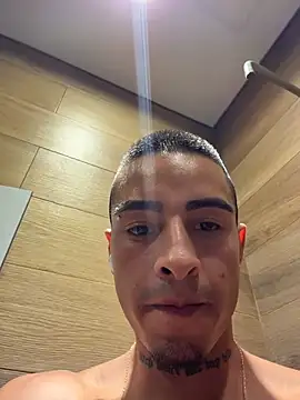 willclayy Live XXX Chat