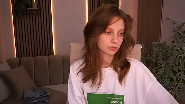 CuteeFoxy – Live XXX-chat