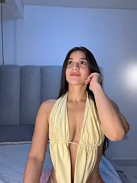 Chat +18 de Valentina_lux1 ao vivo