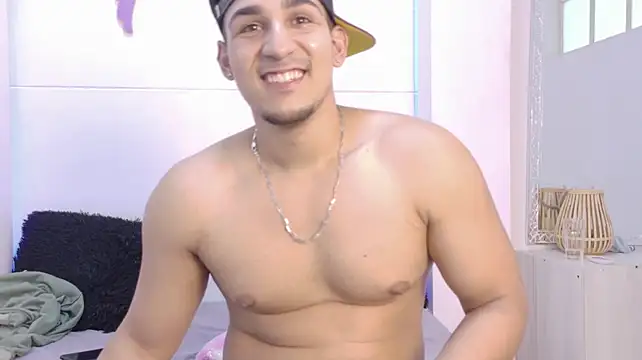 Massimo_11 XXX чат на живо