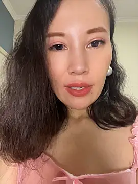 xiaotaotutu103 即時 XXX 聊天