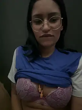 saffadinhaa Webcam show