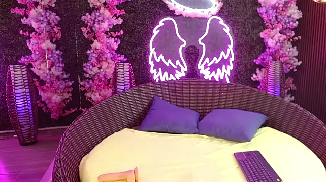 Dolce_violet's Live XXX Chat