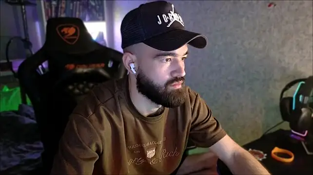 _Serious_Man Chat XXX live