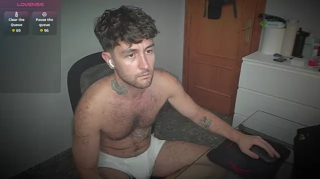 Chat XXX ao vivo de HonestAndrew