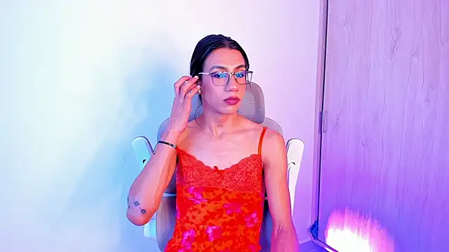 sofiaa_grey_: απευθείας συνομιλία ΧΧΧ