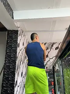 Paul22cm- Adlı Modelin Canlı XXX Sohbeti
