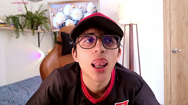 Sr_evann 即時 XXX 聊天