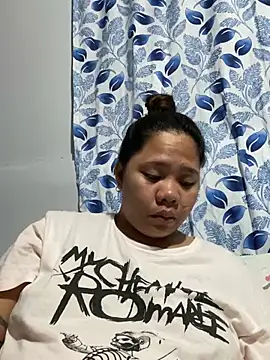 -CLARAMommy-'s Live XXX Chat