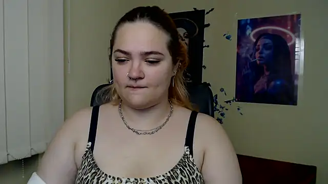 RinaRiii Chat XXX in diretta