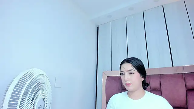 majo_rosee_'s Live Chat Room