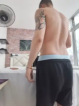 AlphaMasterXxx Live XXX-Chat