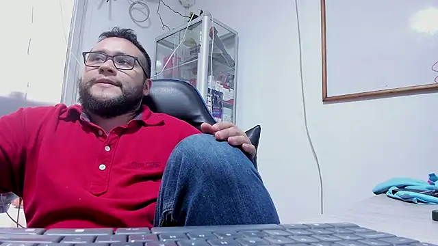 Chat +18 de VINCEDMAGLIOO ao vivo