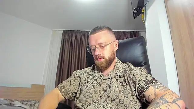 Chat +18 de Findom_guy ao vivo