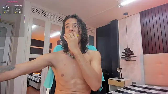 دردشة Skinny_Mac الجنسية المباشرة