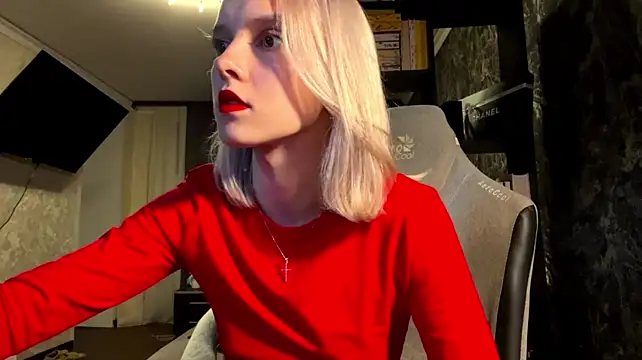 XXX chat uživo modela NikiLovers