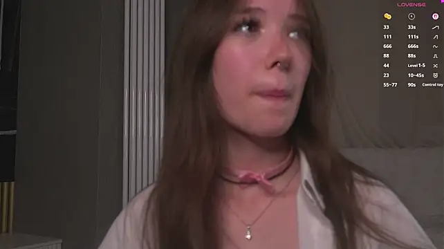 tinyanie Live XXX-Chat