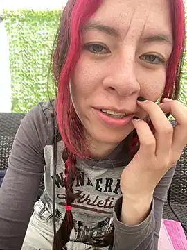 NohaBrooks_Pink's Live Chat Room
