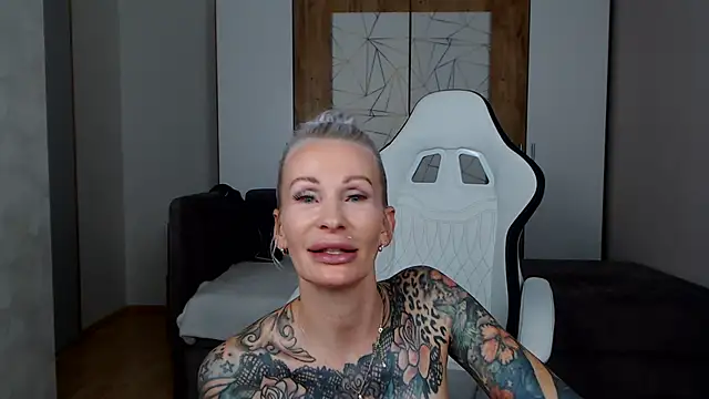 Chat +18 de TallyHeart ao vivo
