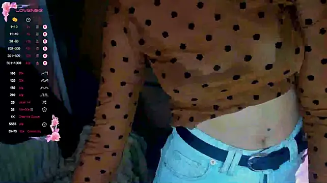 Bella_XO 现场XXX聊天