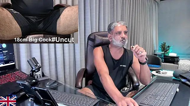 XXX chat uživo modela OnlineBossUK