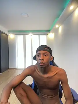 Chatroom XXX en direct de milo018