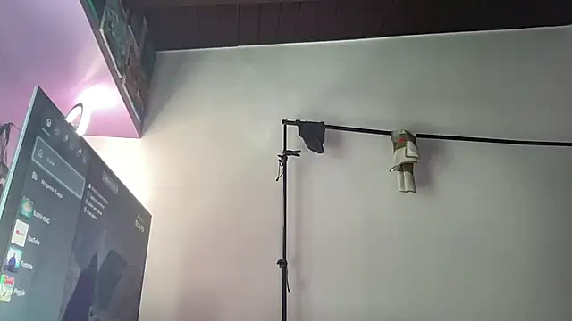 TRILLAHUNGのウェブカメラショー