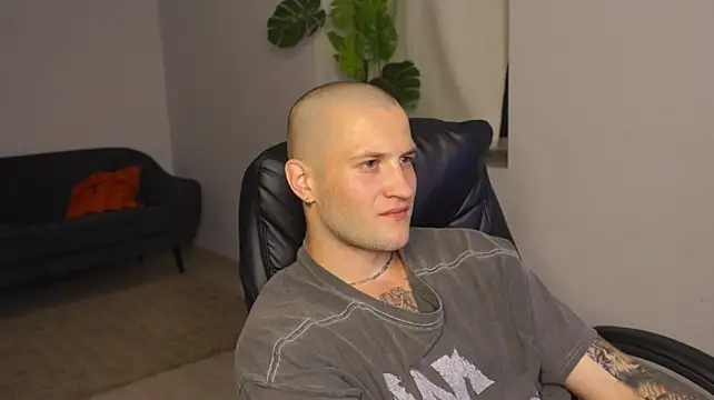 XXX chat uživo modela Igor_Wilde