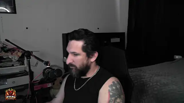 DevilPup75_ XXX чат на живо