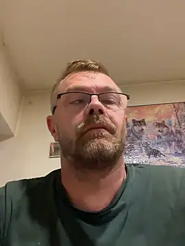 Sascha54321 élő XXX-chatje