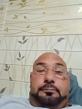 igor44oo Chat XXX in diretta
