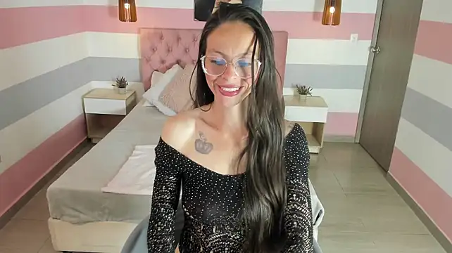 karla_petit_ 现场XXX聊天
