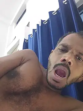 Daddyishere_19 Live XXX-chat