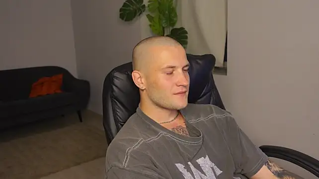 XXX chat uživo modela Igor_Wilde