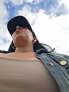 Luianna Chat XXX live