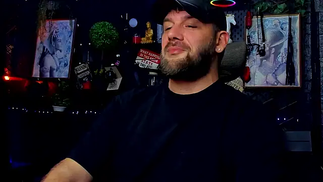 צ'אט XXX בשידור חי של LexHardy