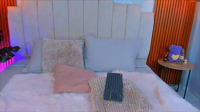 Živý XXX chat HannahLaurent