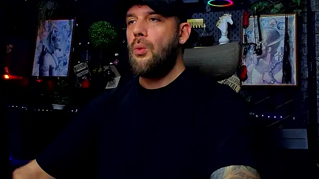 LexHardy Chat XXX in diretta