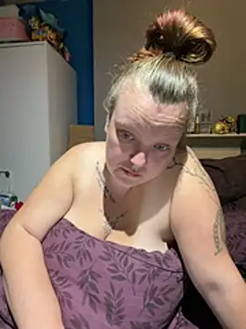 Živý XXX chat busty-bella1