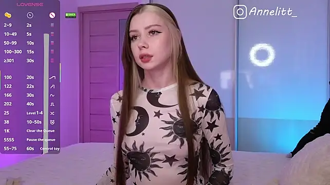 Chat +18 de Annelitt ao vivo